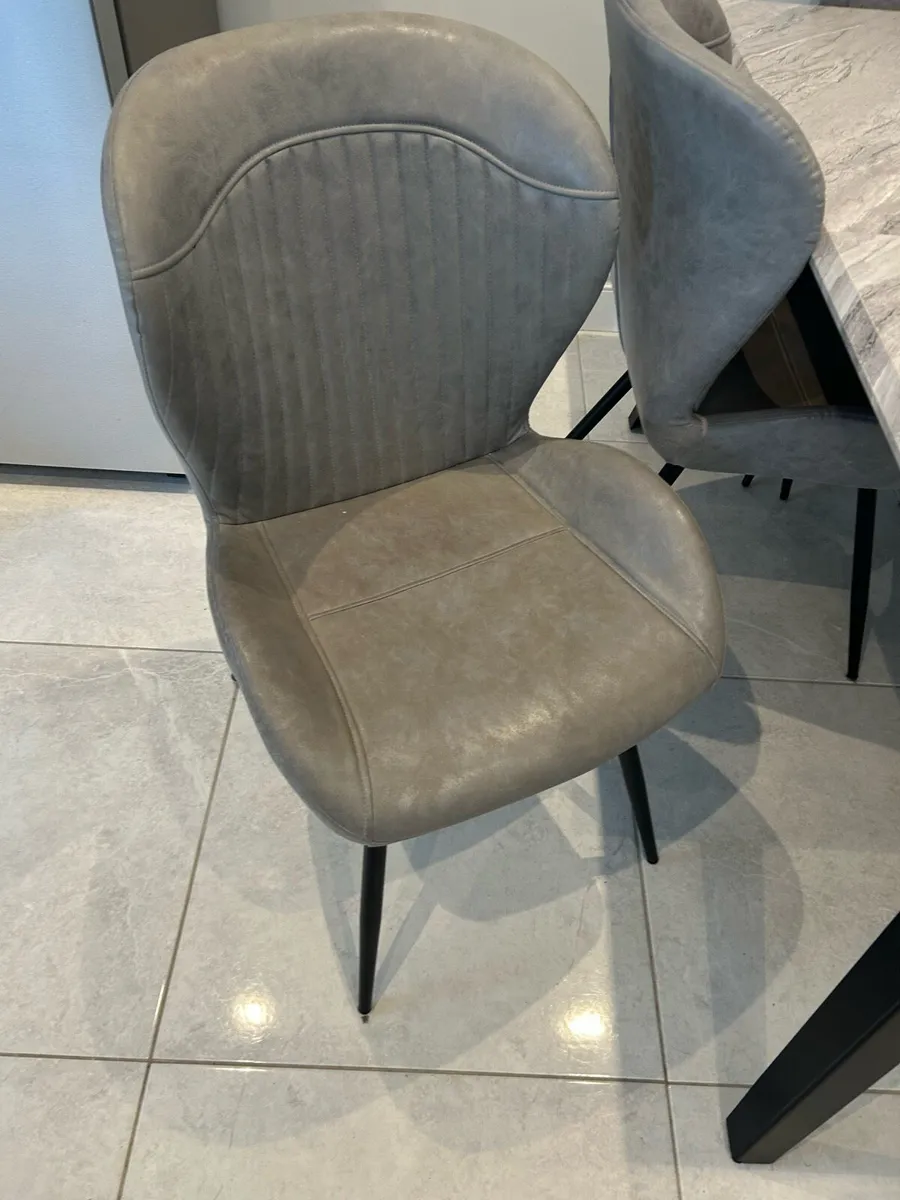 Dining chairs - Image 1