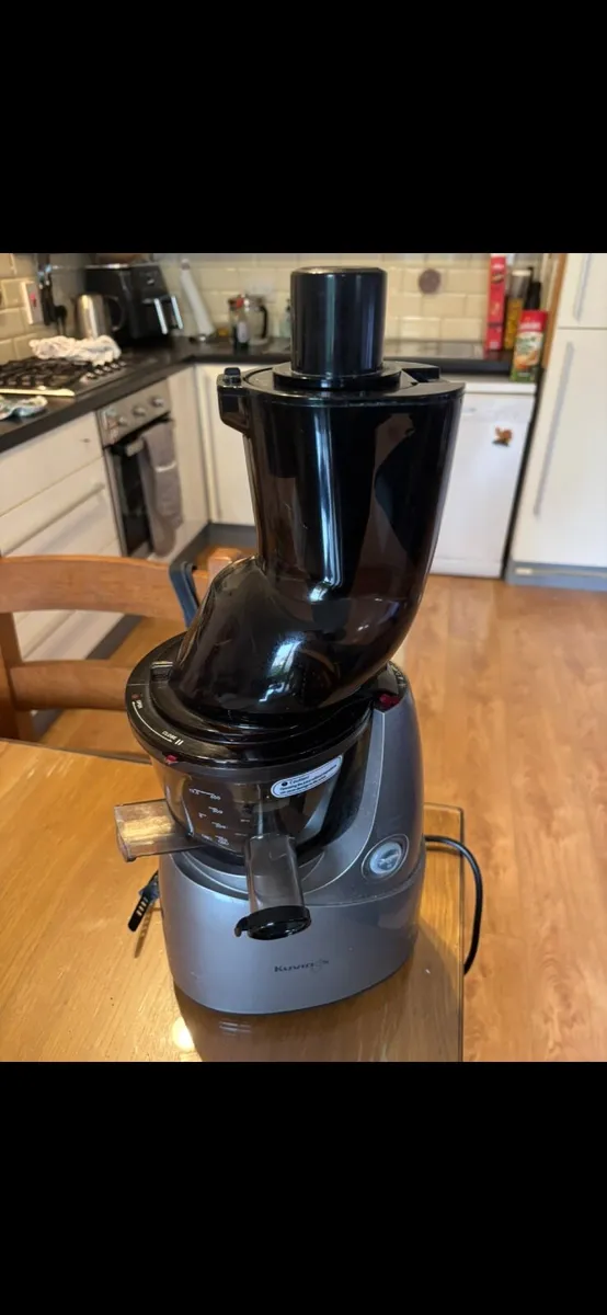 Kuvings slow  juicer - Image 1