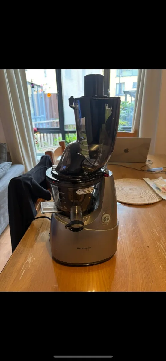 Kuvings slow  juicer - Image 2