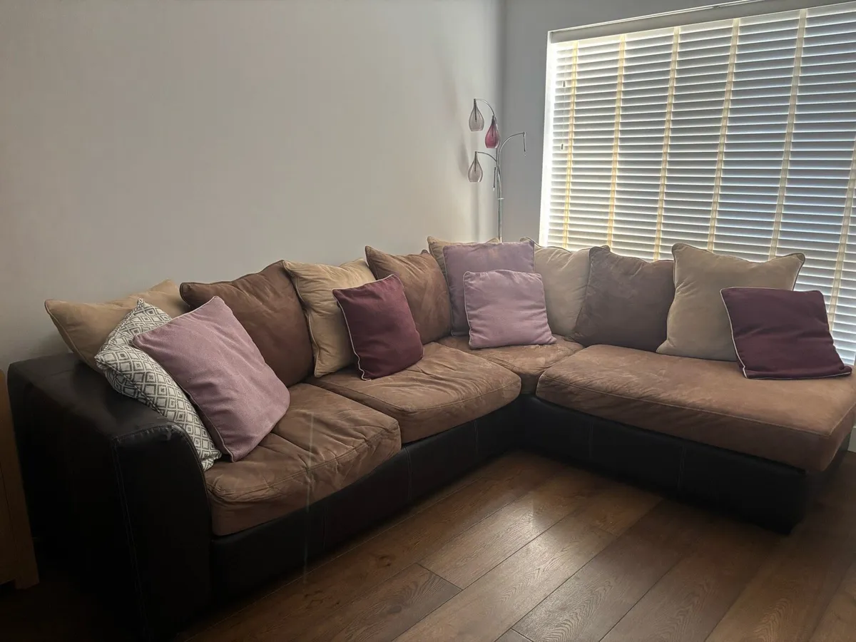 Corner sofa FREE - Image 1