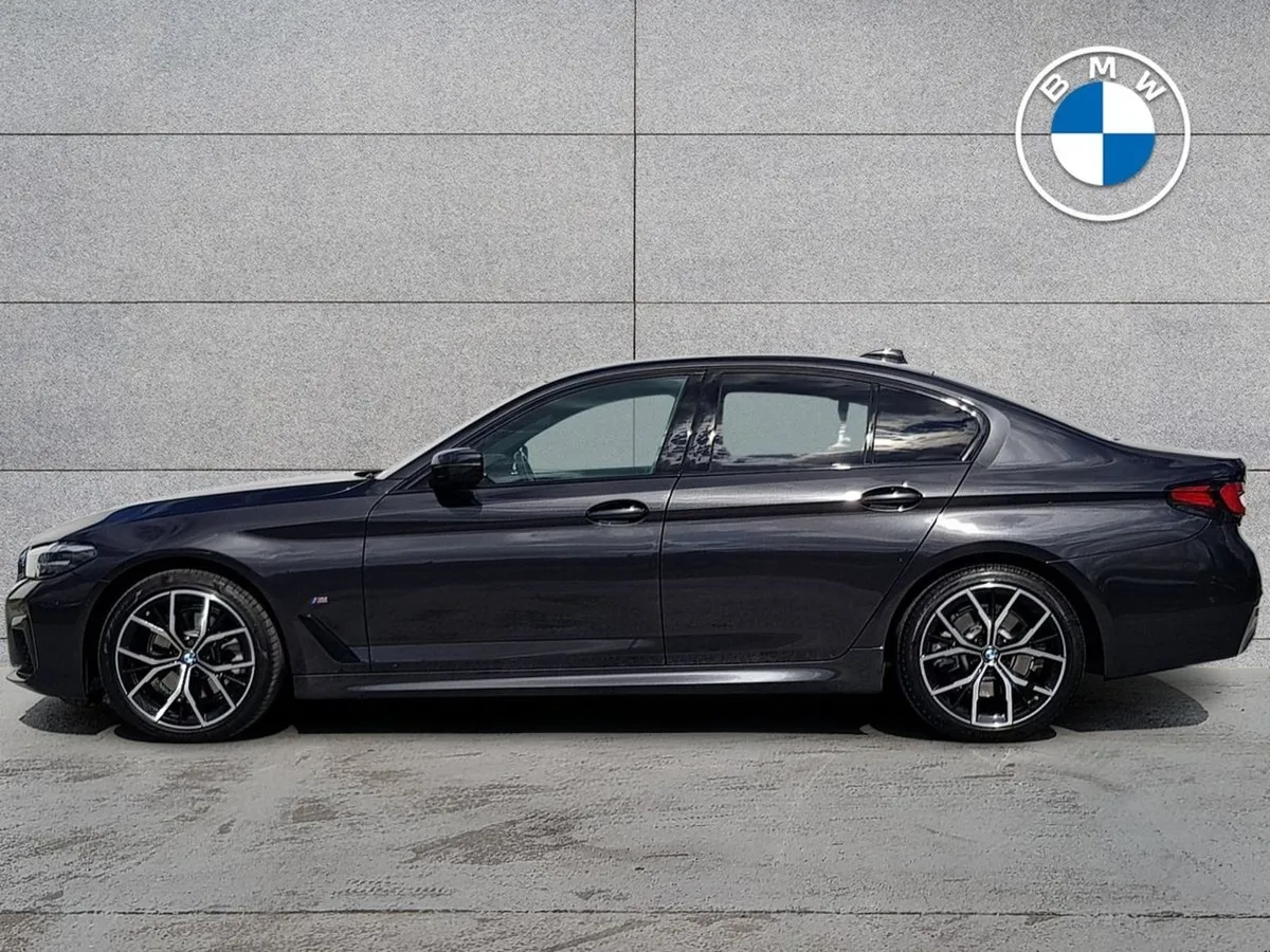 BMW 5 Series 520d M Sport Saloon LCI - Image 3