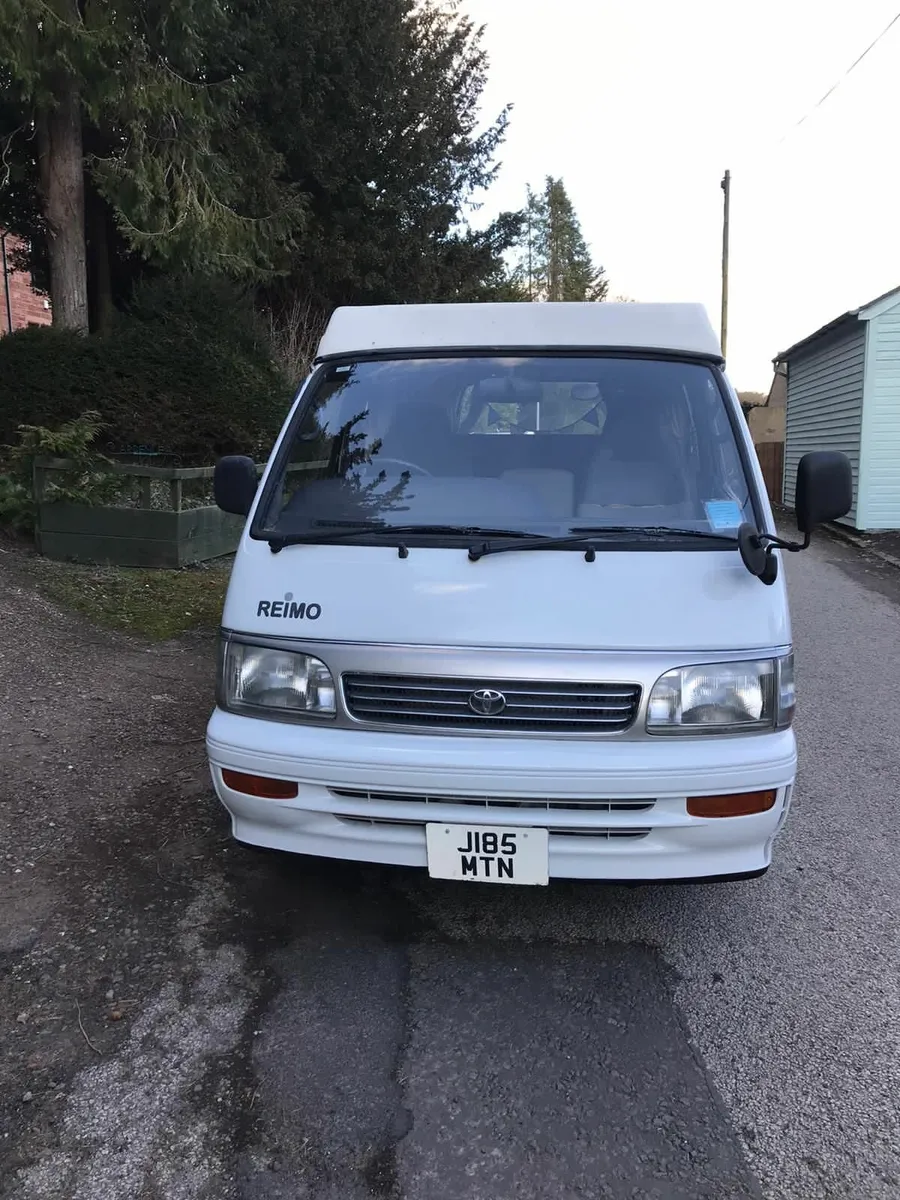 Toyota hiace campervan - Image 3