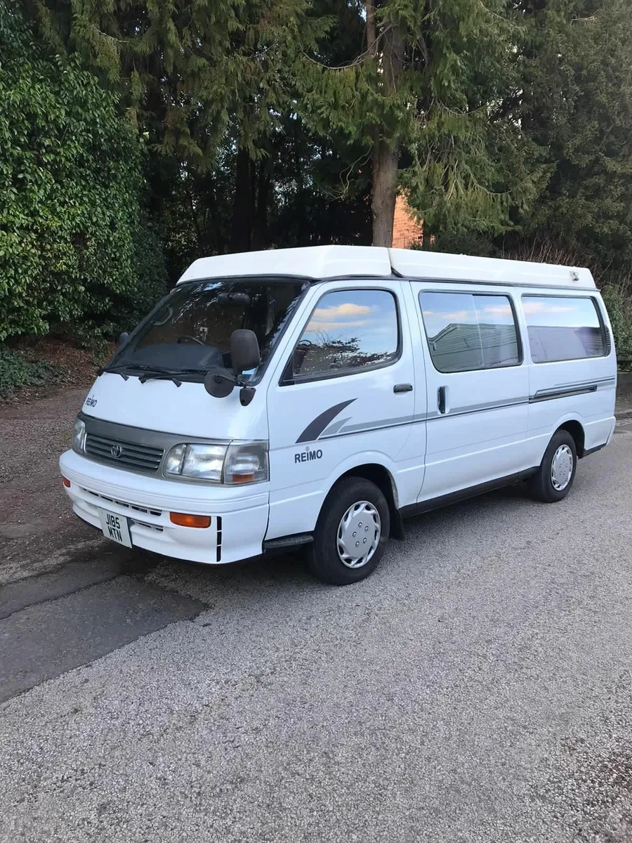 Toyota hiace campervan - Image 4