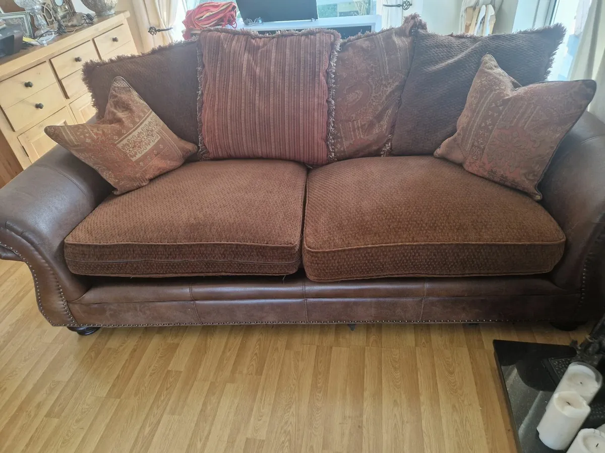 3 piece suite - Image 3