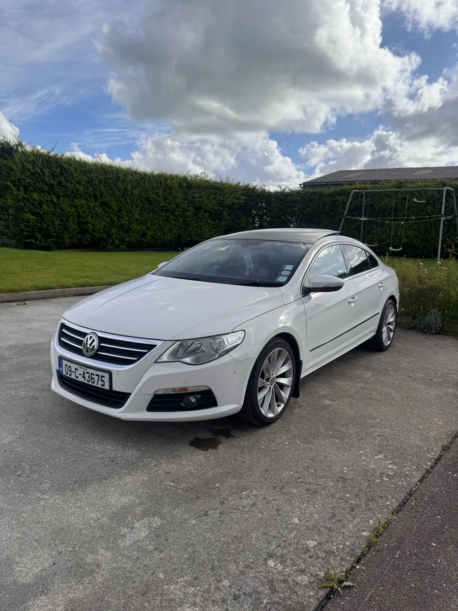 Volkswagen Passat CC - Image 1