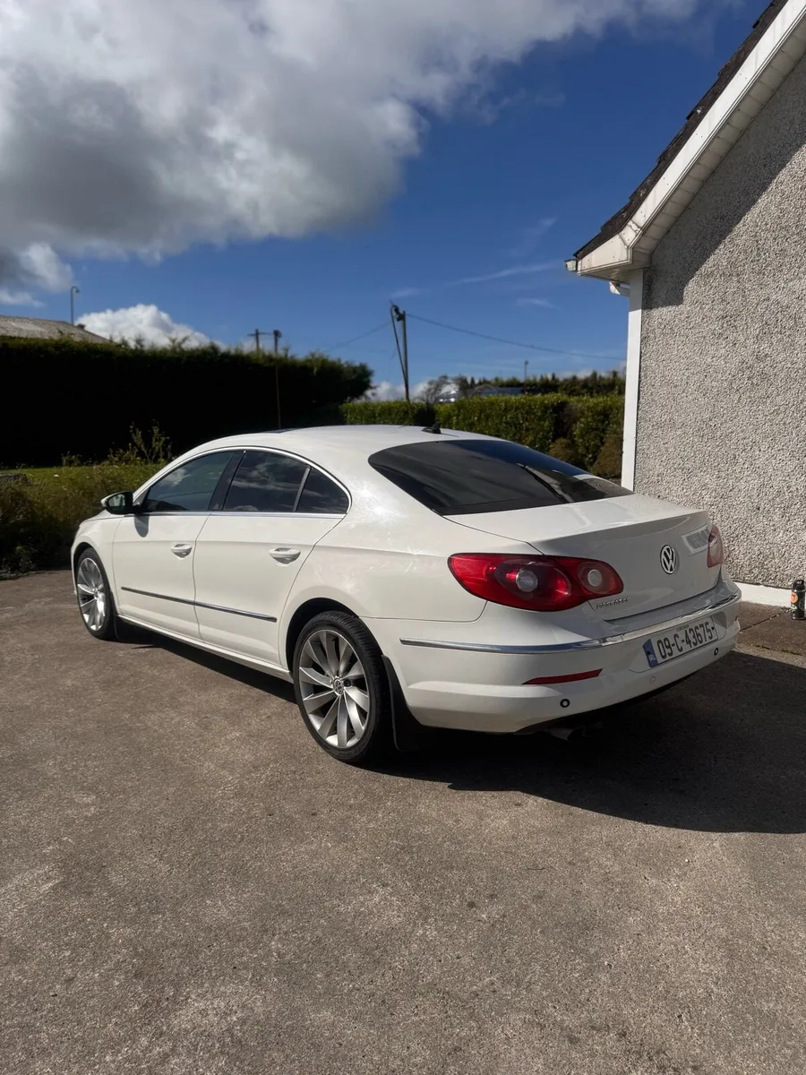 Volkswagen Passat CC - Image 4
