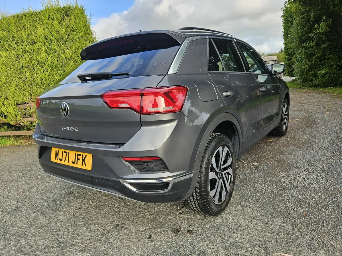 2022 VW T-Roc - Image 2