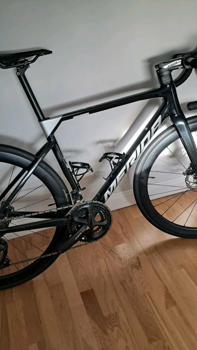 Road bike - Image 2