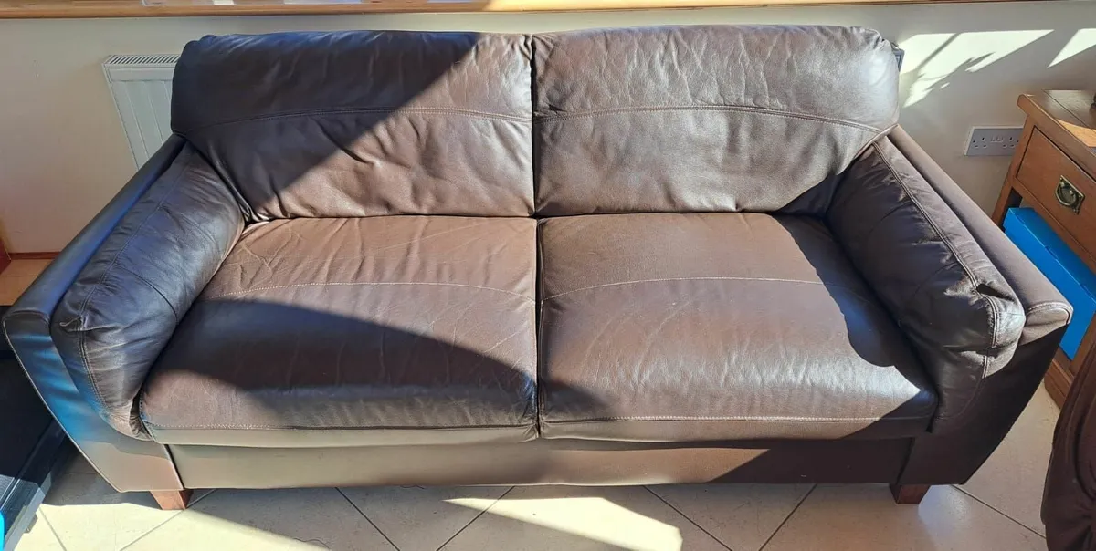 Couches - Image 2