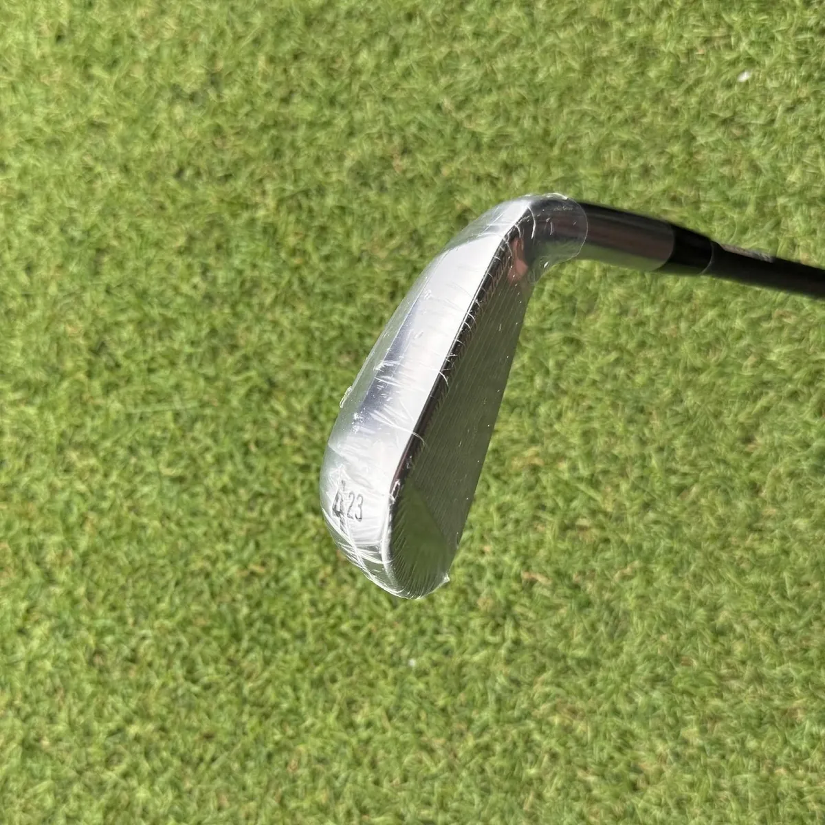 New Srixon ZXiU Utility #4 Iron 23° / Regular - Image 4