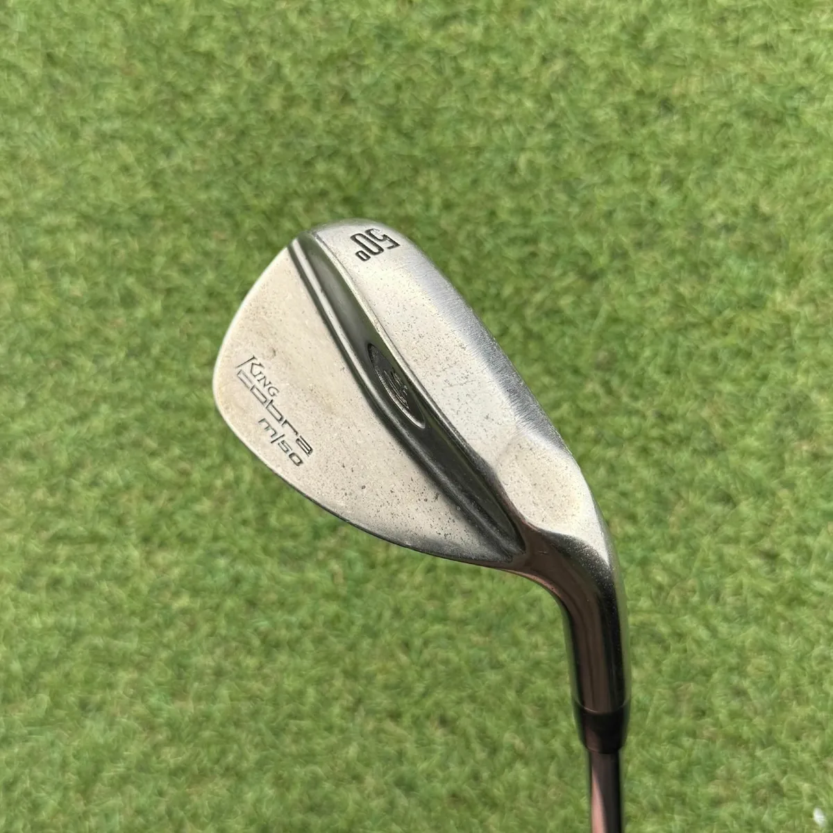 Cobra M Series Wedge Aw 50° / Dynamic Gold Wedge - Image 4