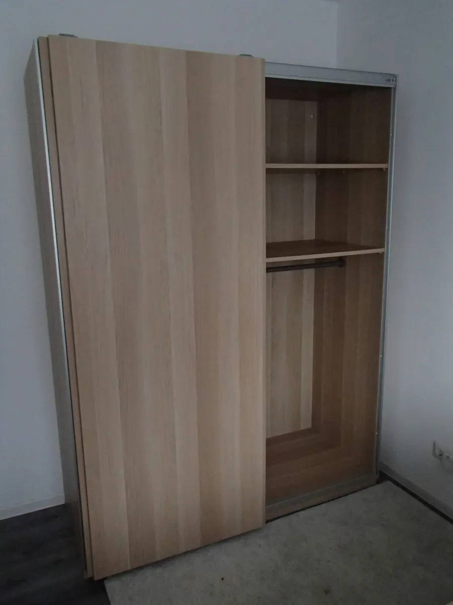 Bedroom wardrobe - Image 1