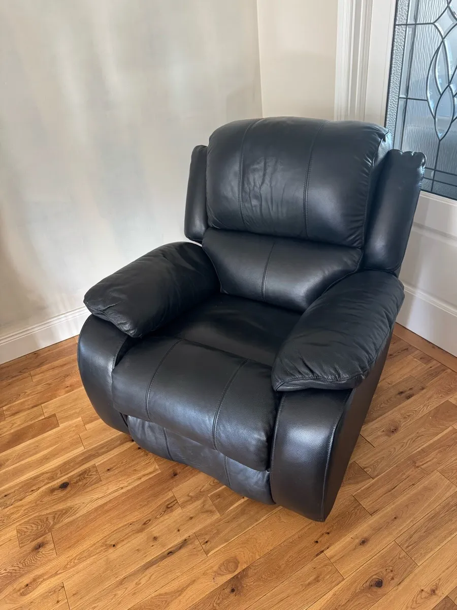 Black Leather Recliner Chair - Image 1