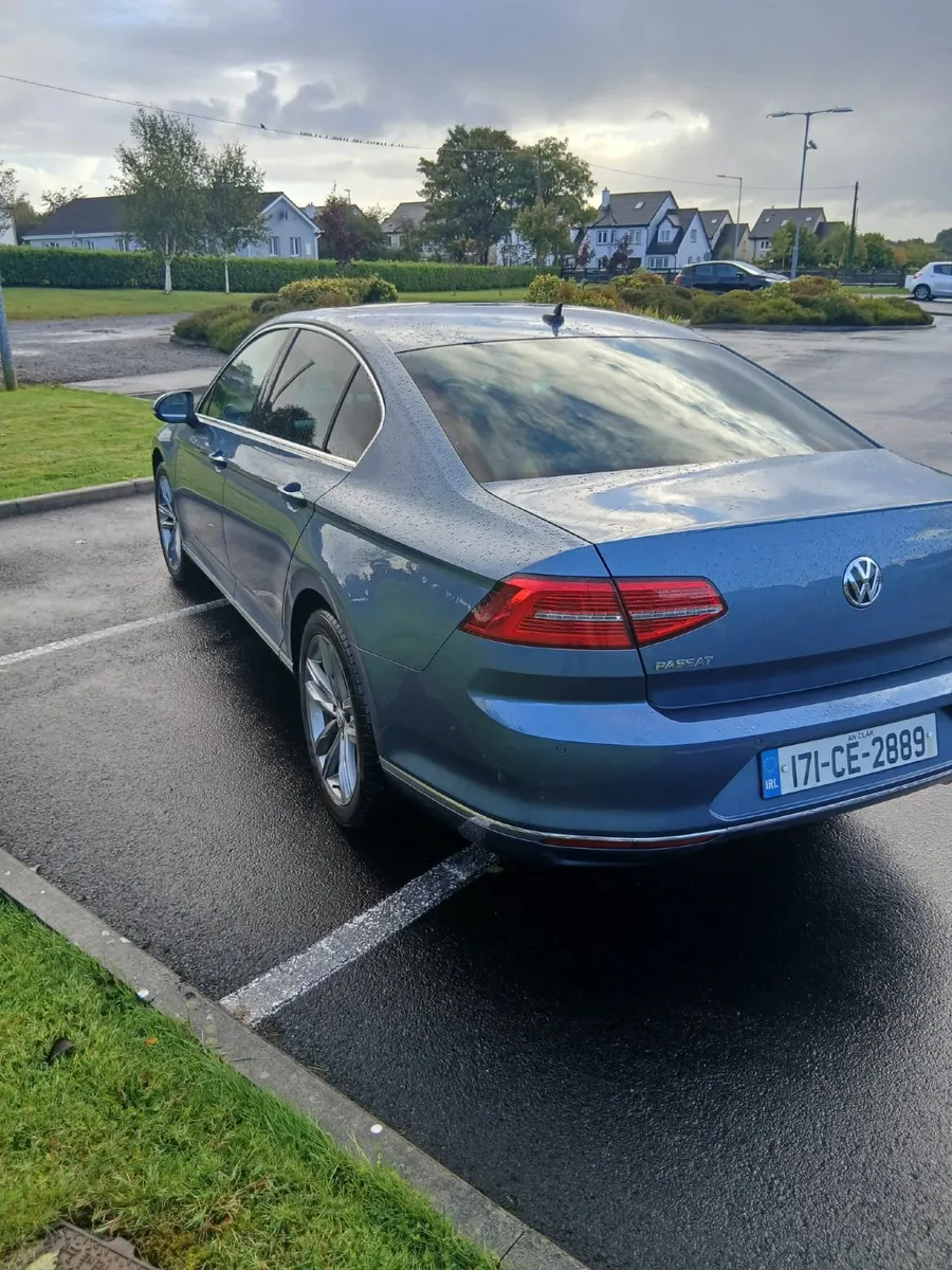 Volkswagen Passat 2017 - Image 3