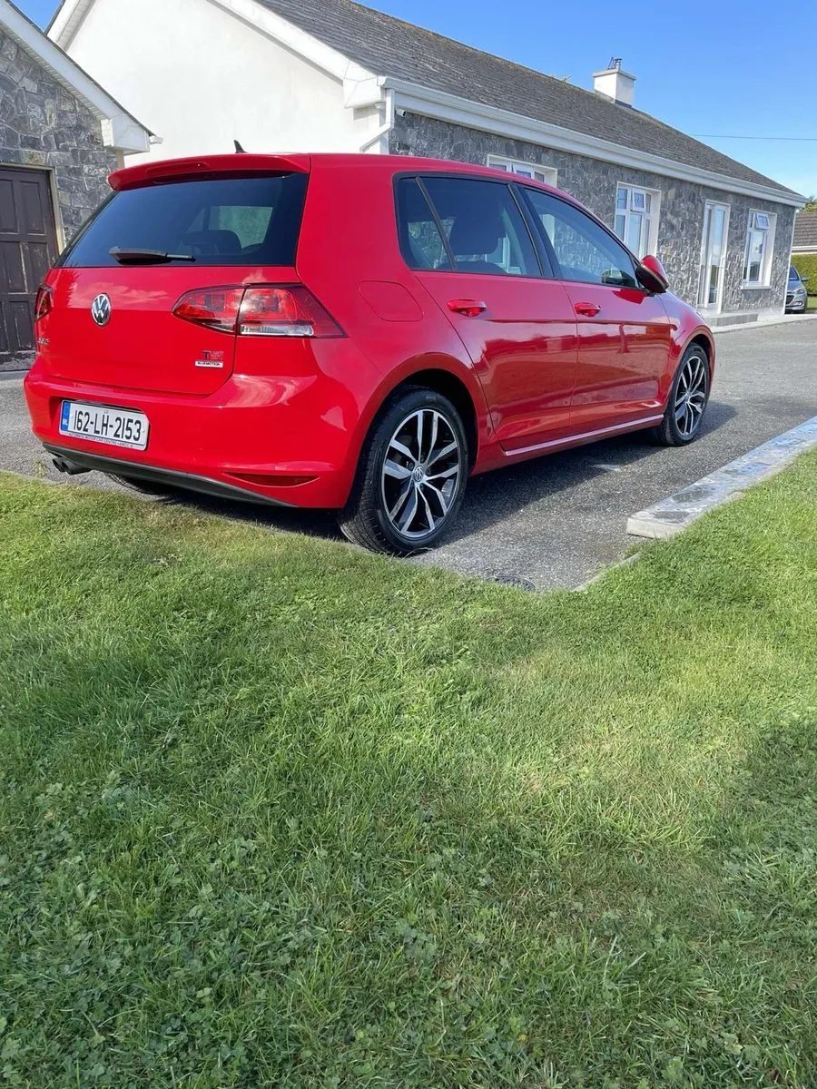 Volkswagen Golf TSI 2016 - Image 2