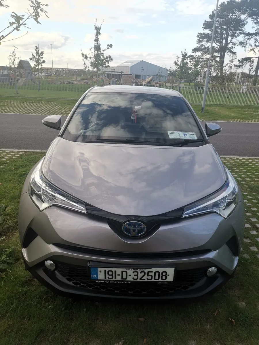 Toyota C HR sport - Image 1