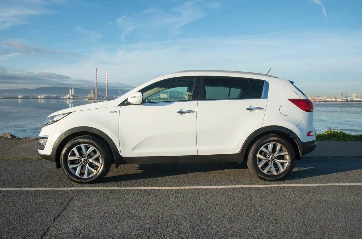 Kia Sportage 2016 EXLS AWD 2.0 CRDi Only 118000km - Image 3