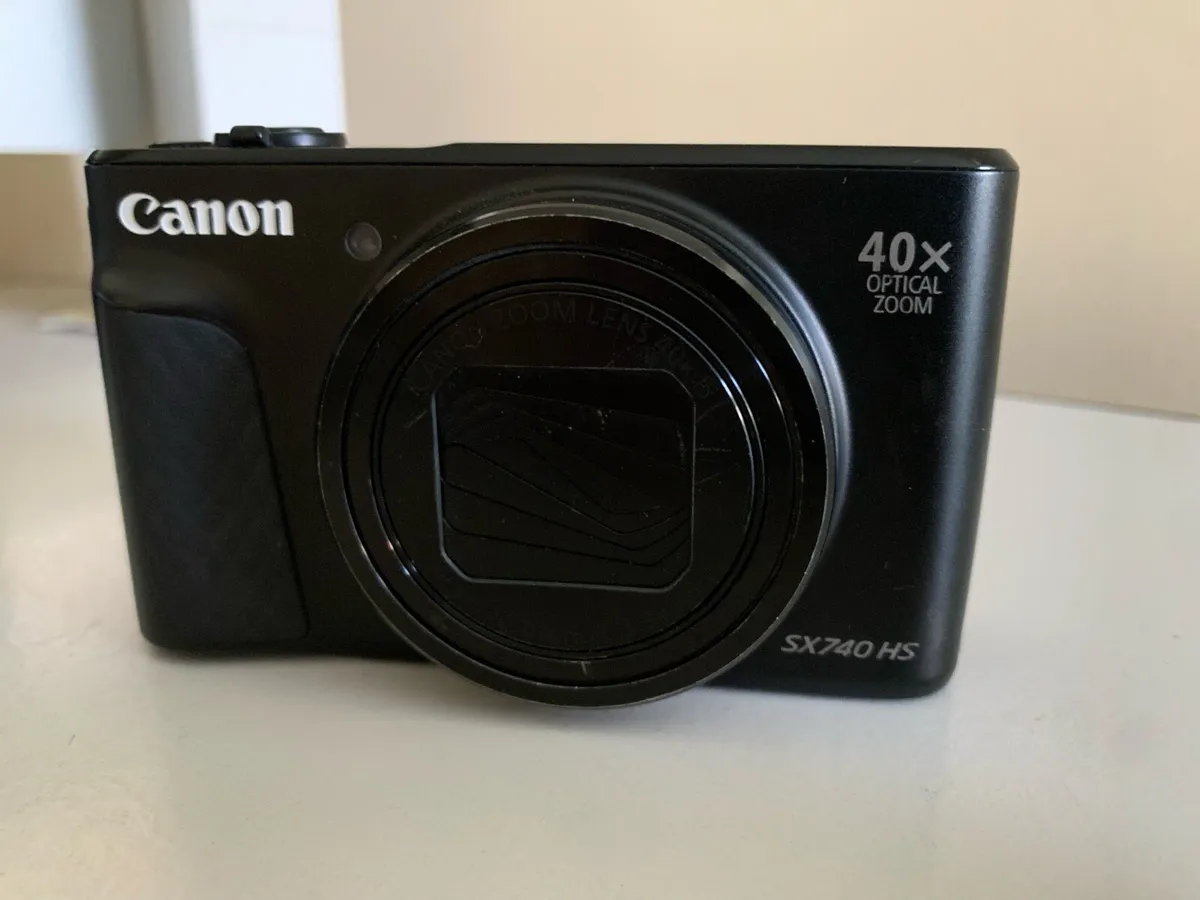 Canon Powershot SX740 HS - Image 1
