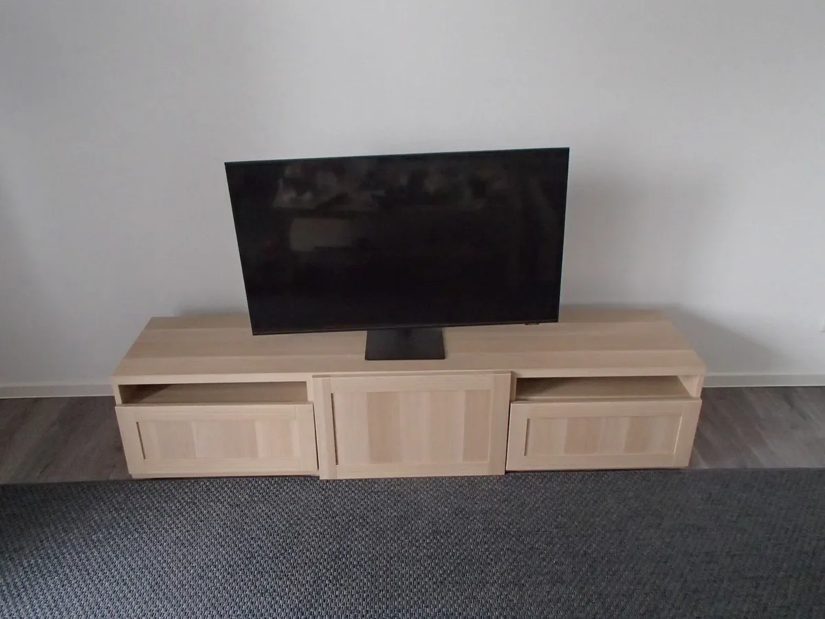TV stand - Image 2