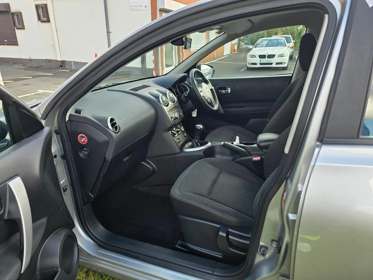 Nissan Qashqai 2008 - Image 2