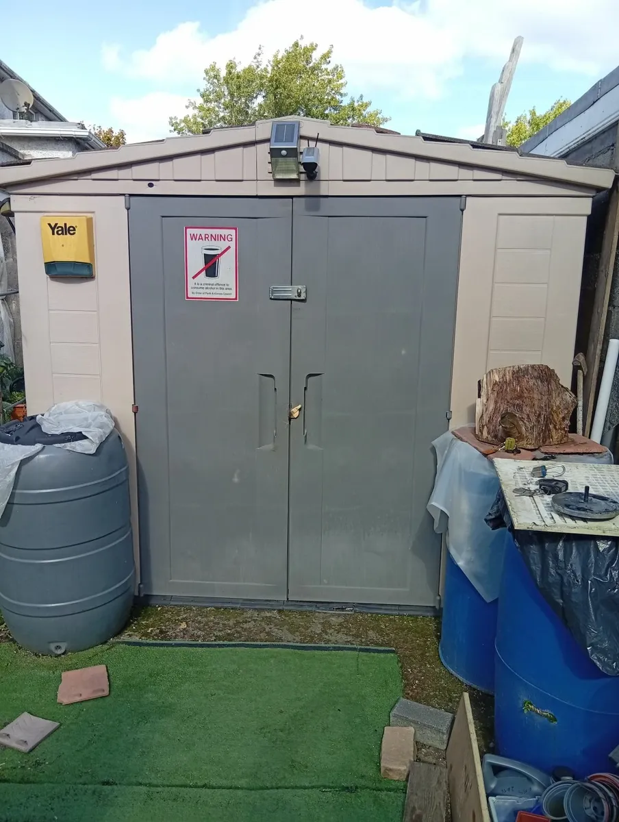 Quality Pvc Keter garage shed Storage 8x8ft - Image 2