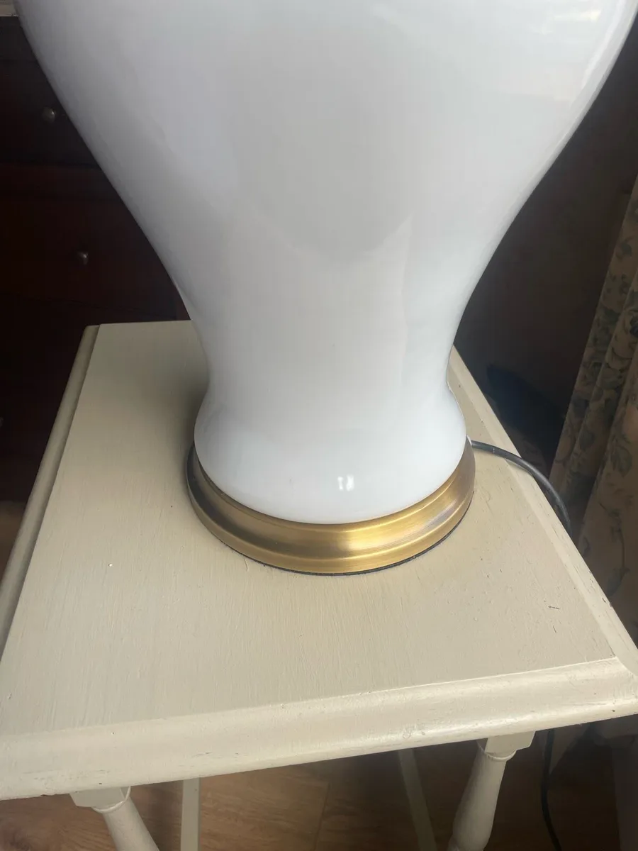 Ceramic lamp for sale - Image 4