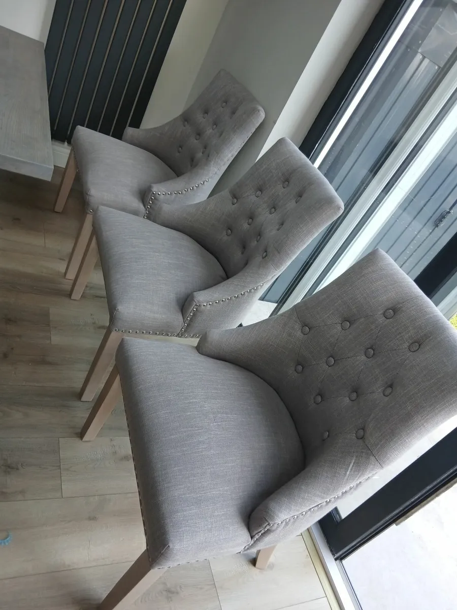 Dinning chairs - Image 1
