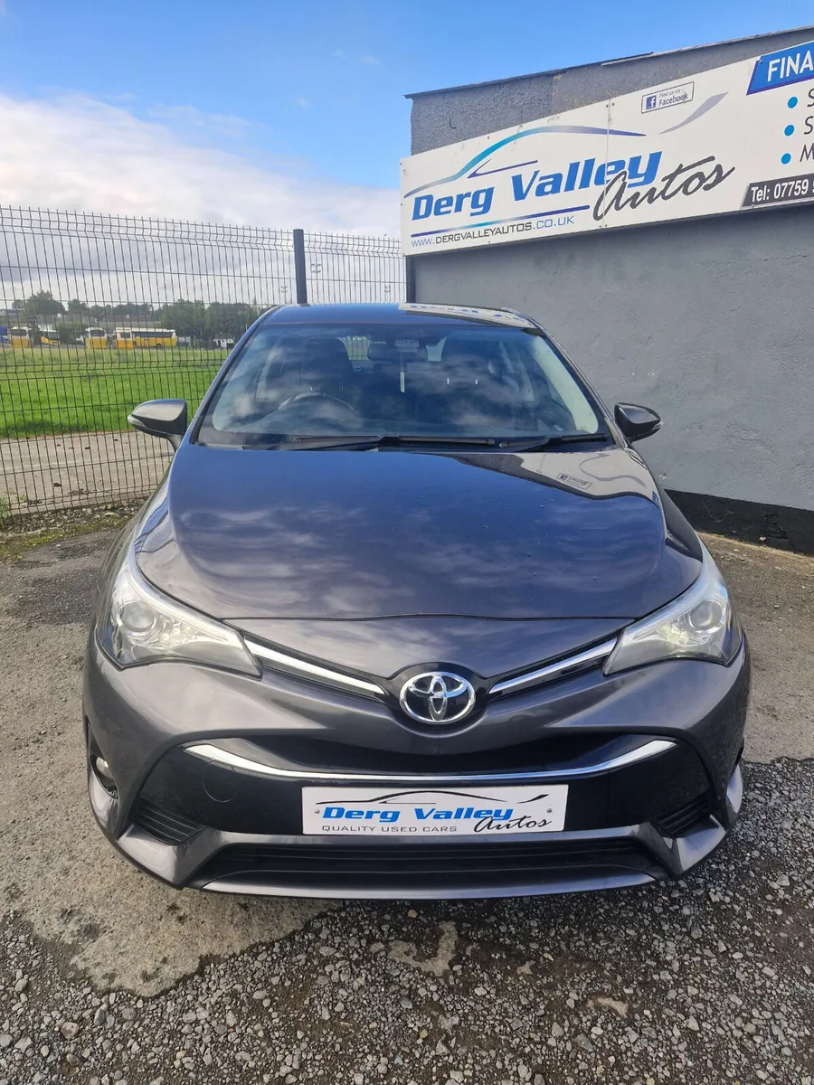 Toyota Avensis 2016 - Image 2