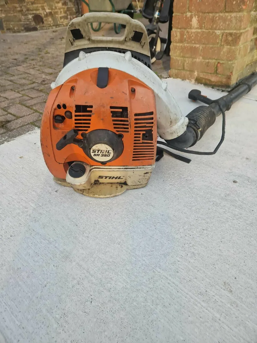 STIHL BR350 backpack blowers - Image 1