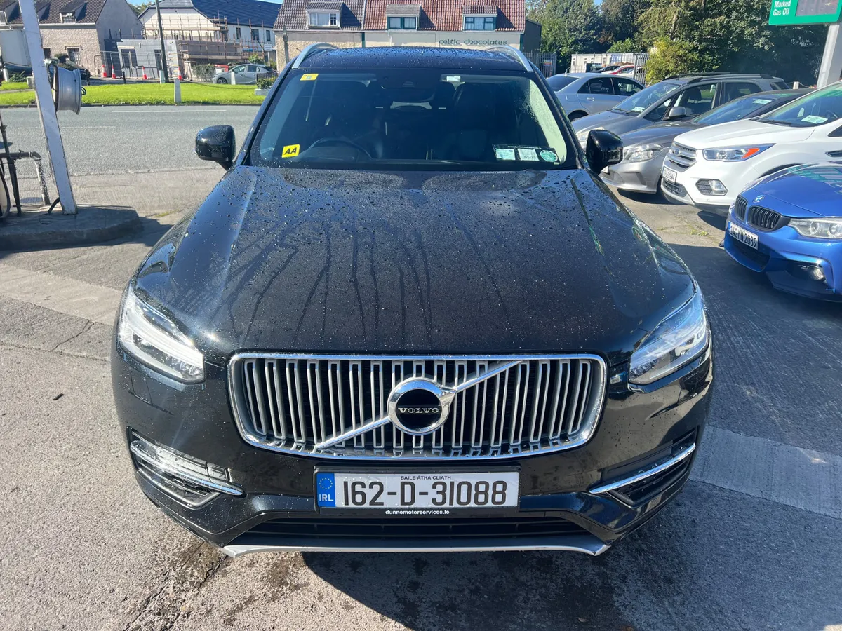 Volvo XC90 2016 T8 (407hp) PHEV R-Design Geartroni - Image 2