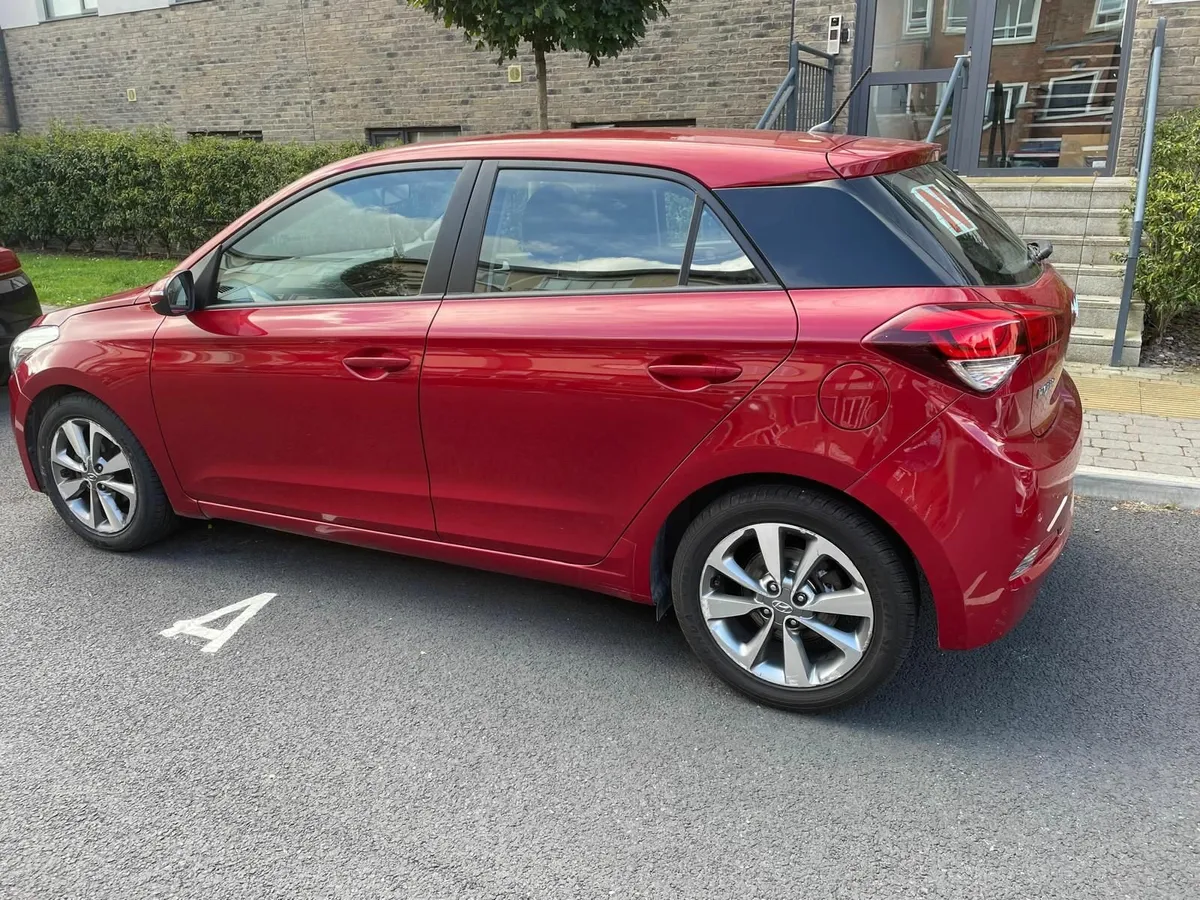 Hyundai i20 2015 Low Mileage Blue Version - Image 2