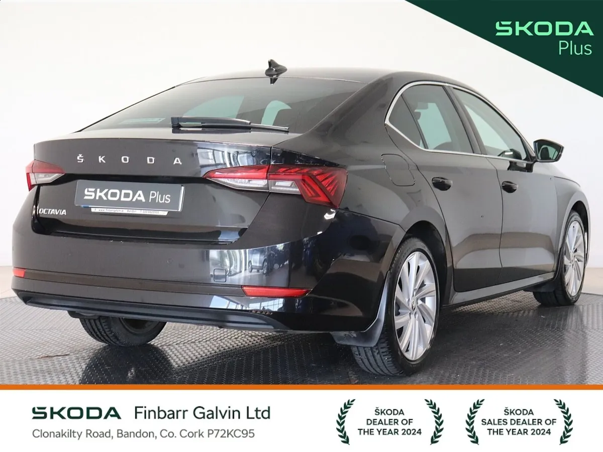 Skoda Octavia 2.0 TDI 30 TH EDITION - Image 3