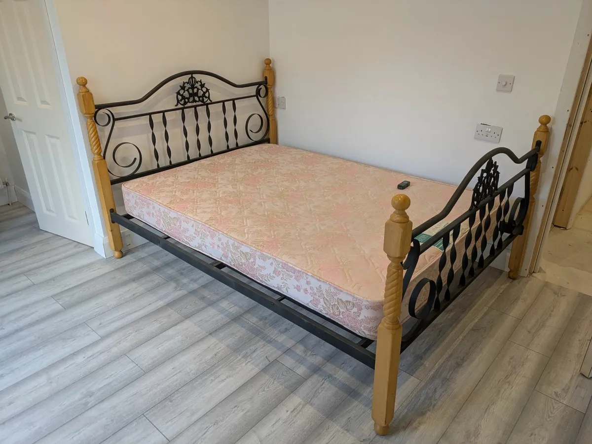 King size bed frame - Image 2