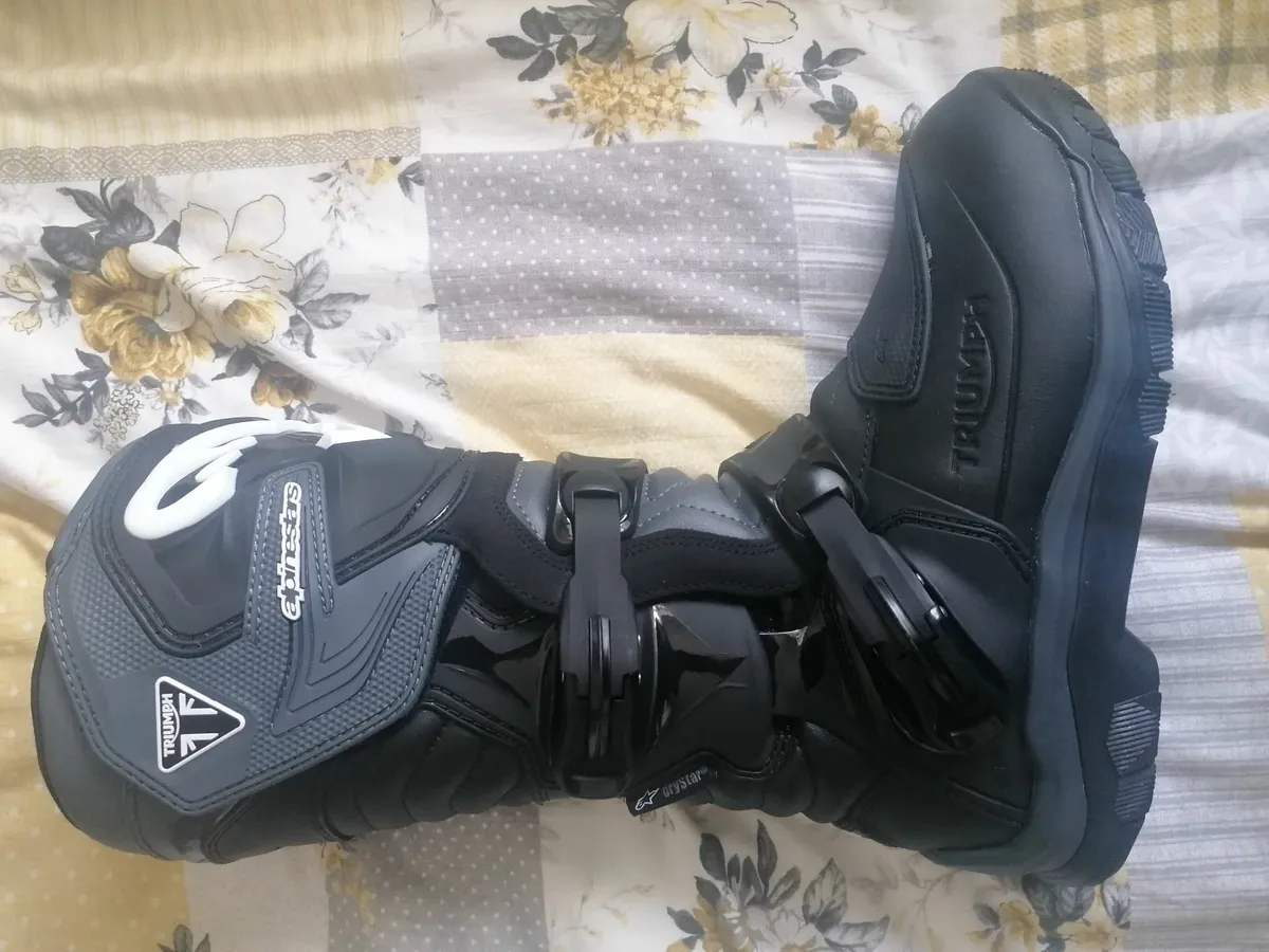 Alpinestars Triumph Corozal Drystar Boots - Image 3