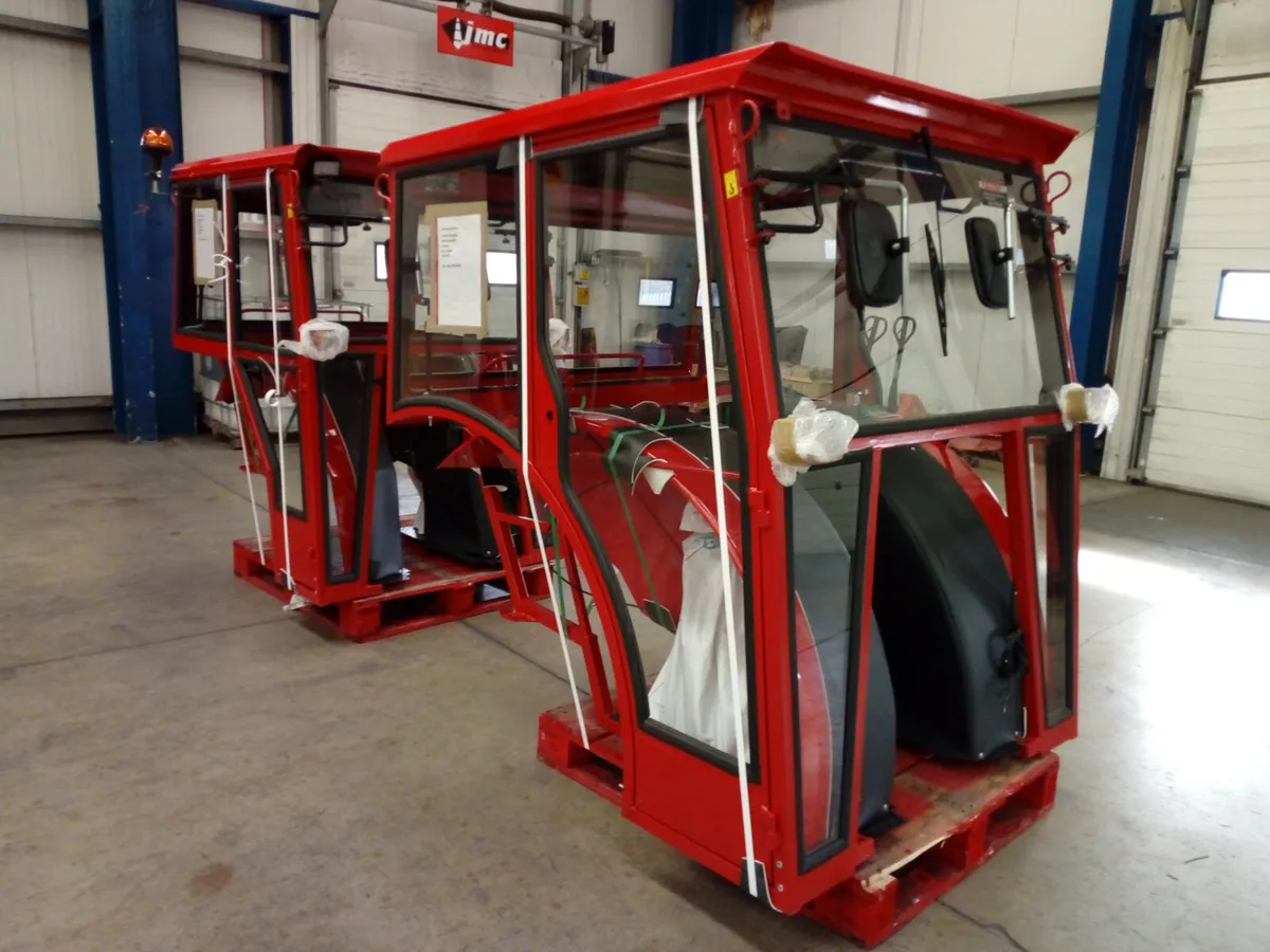 NEW CAB MF FORD  135 - Image 1