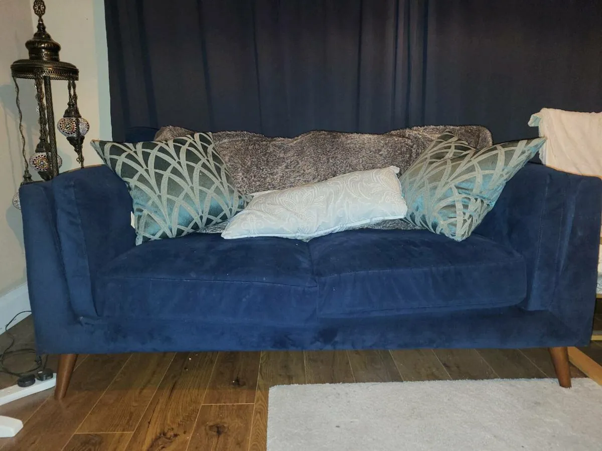 2 seater sifa - Image 1