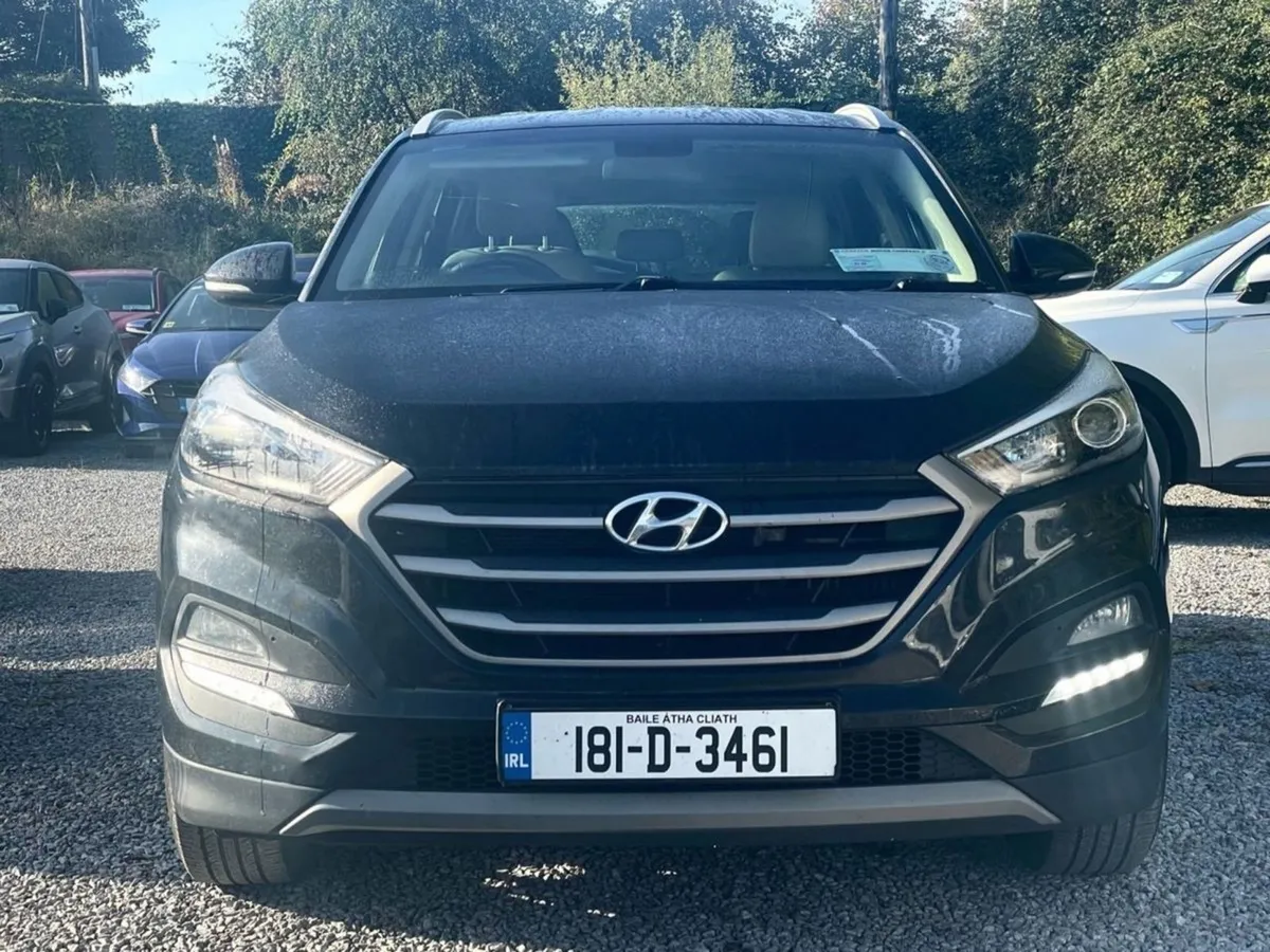 Hyundai Tucson 1.7 D Executive SE - Image 2