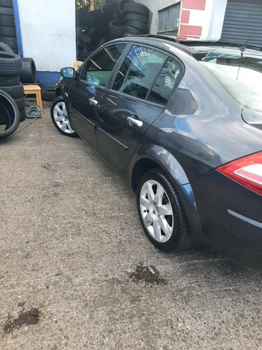 Renault megane Monaco edition - Image 3