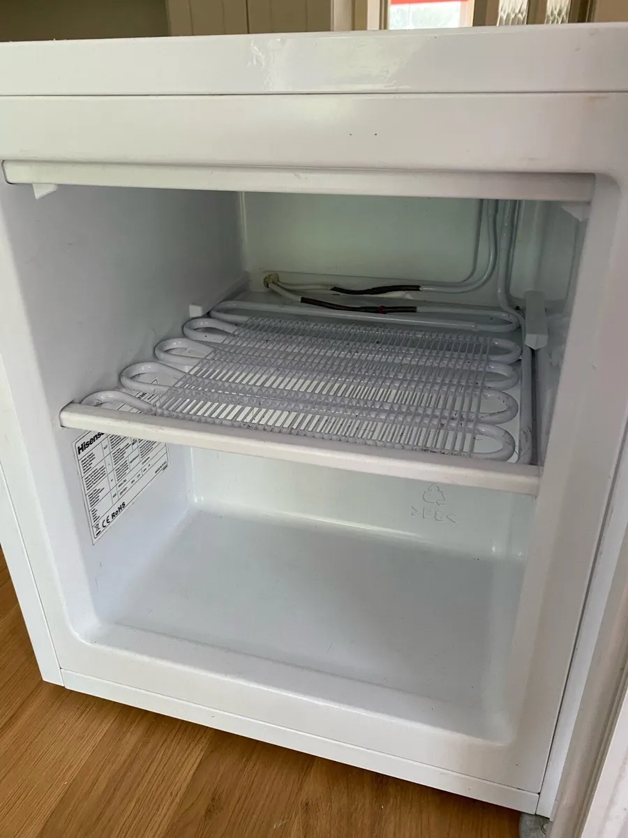 Small Freezer - Image 2