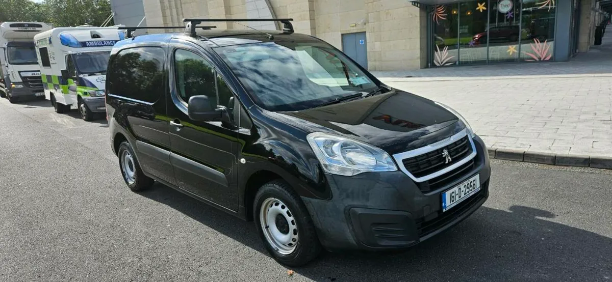 PEUGEOT PARTNER 3 SEATER SERVICE HISTORY - Image 1