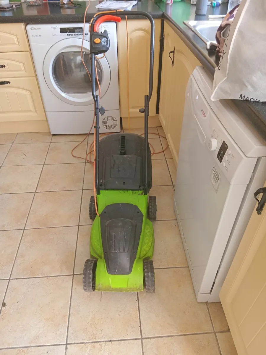 Electric lawn mower - Image 3