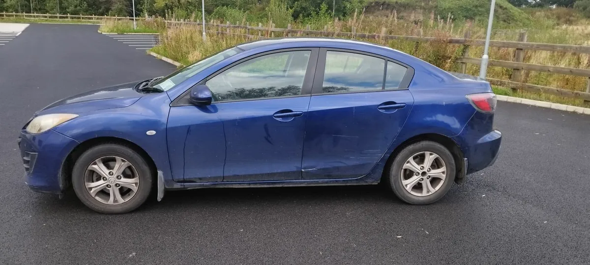 Mazda Mazda3 2011 - Image 4