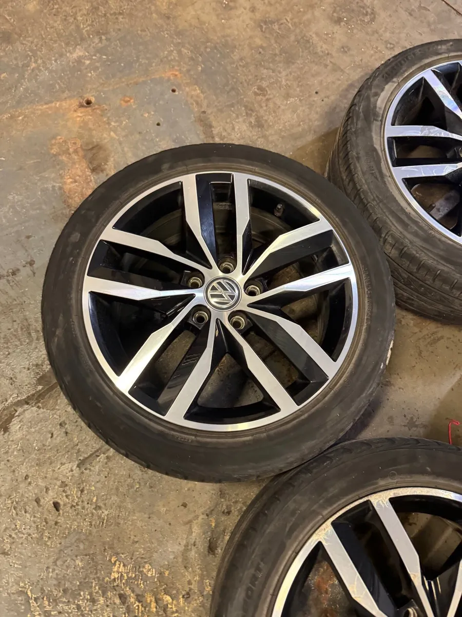 Volkswagen Golf 17” Alloys - Image 2