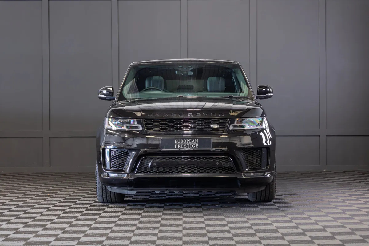 212 Range Rover Sport P400e HSE Dynamic Black - Image 2