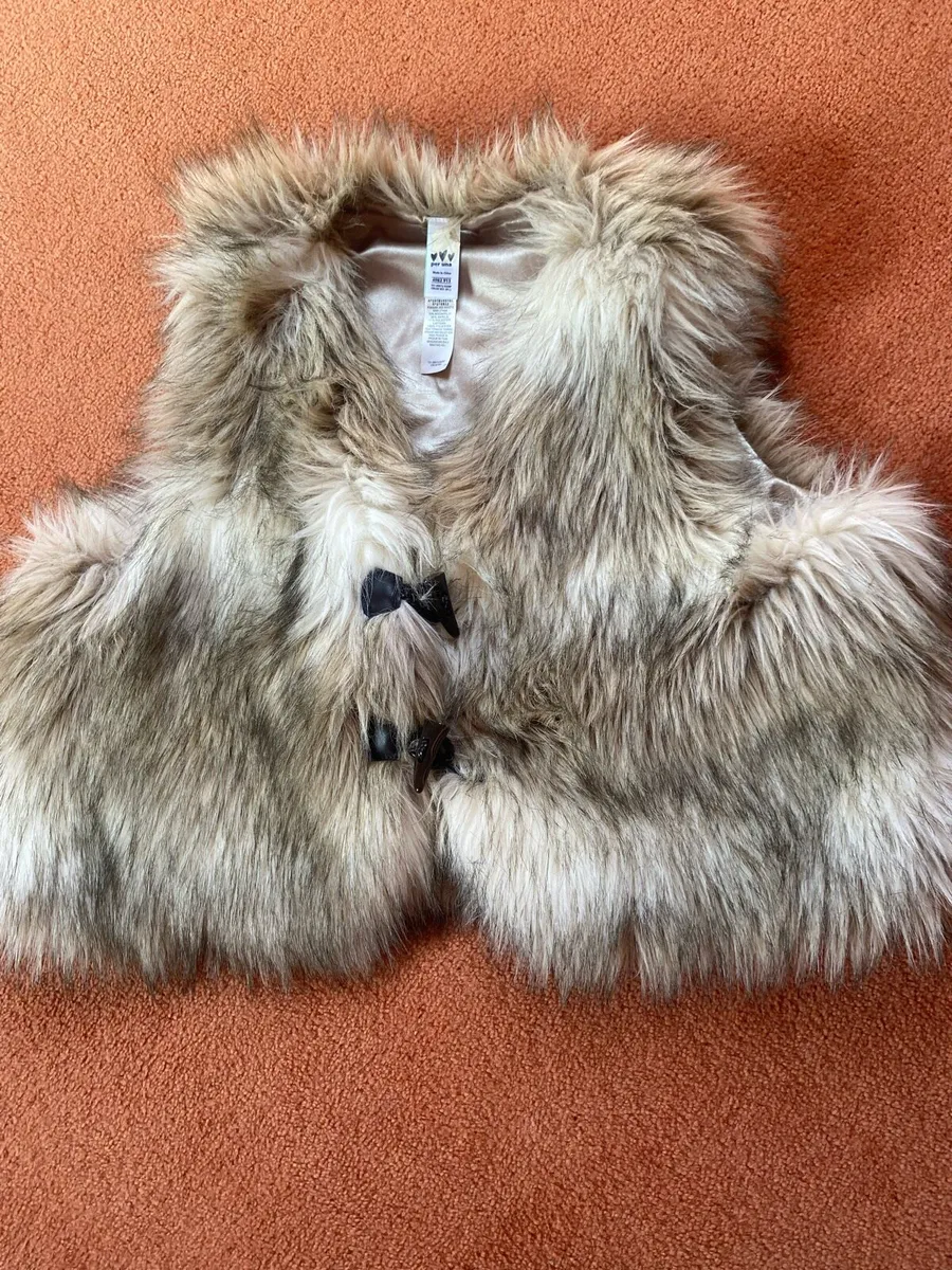 Fur Bolero - Image 1