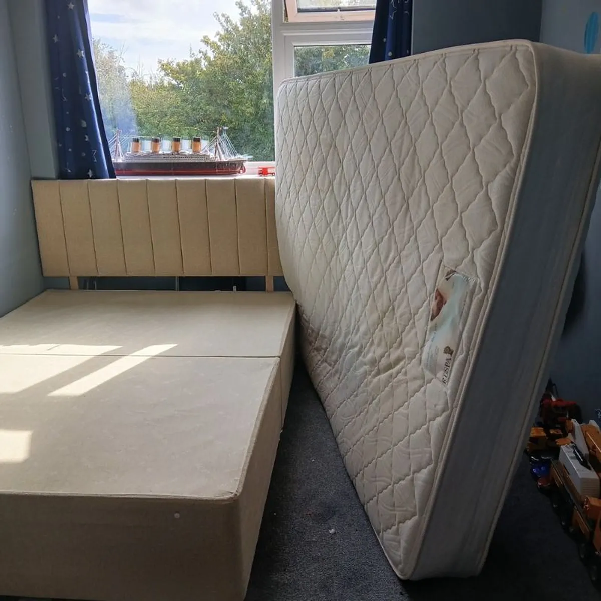 Double bed base and head board - Image 2