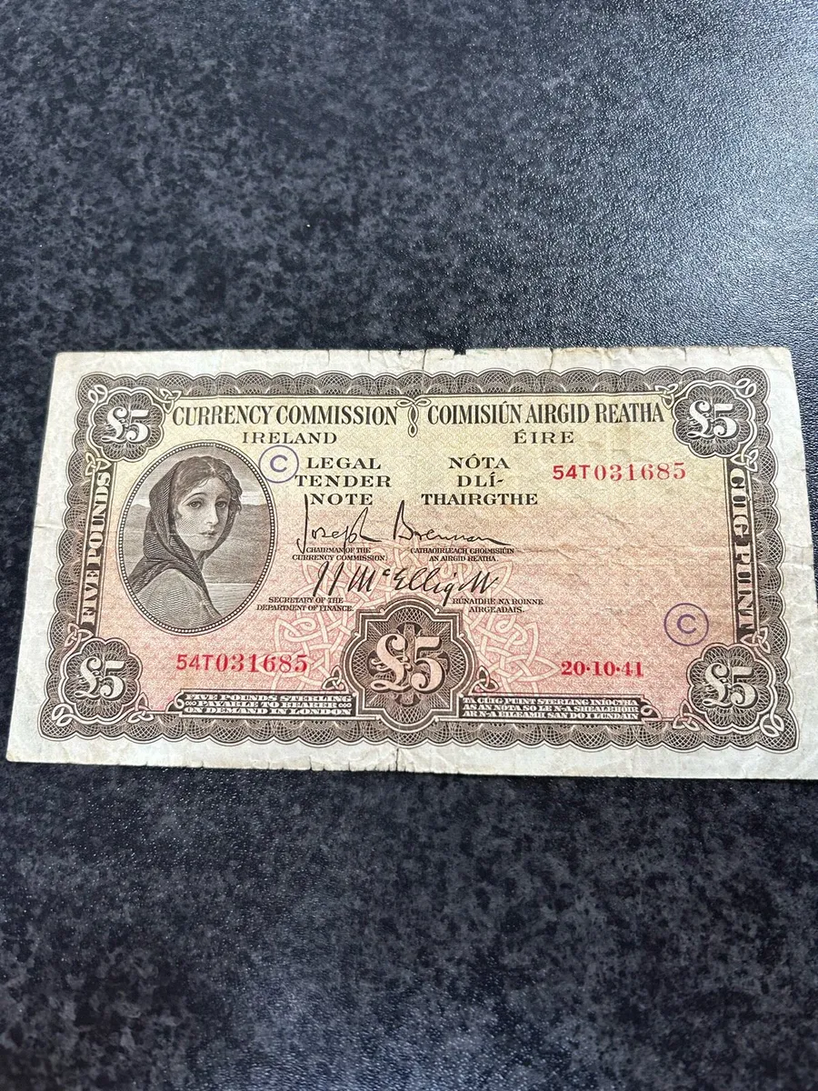 1941 Irish 5 Pound Note. War code C - Image 1