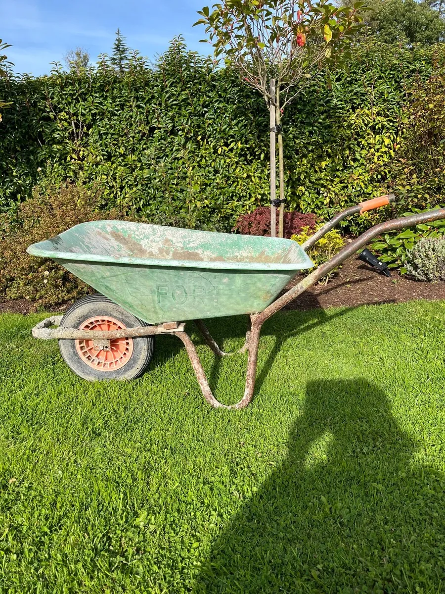 Wheelbarrow