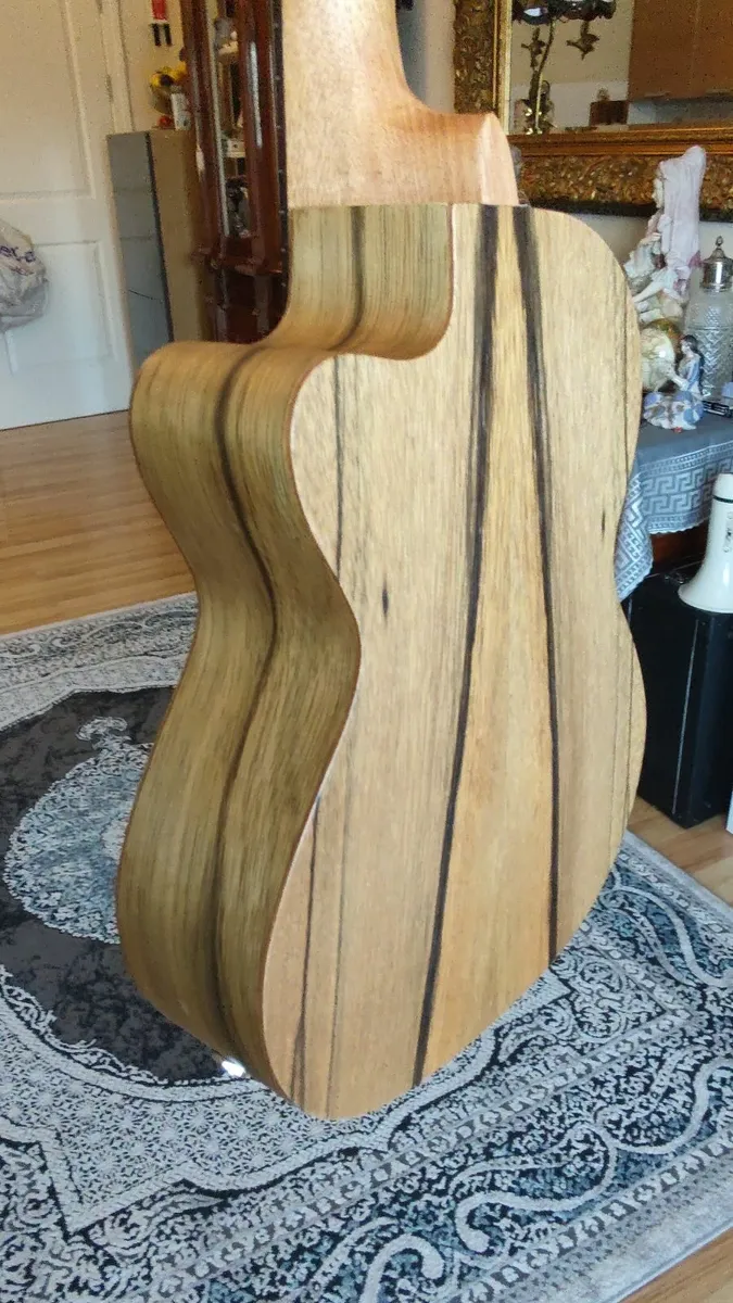 Tanglewood Tenor Ukulele - Image 3