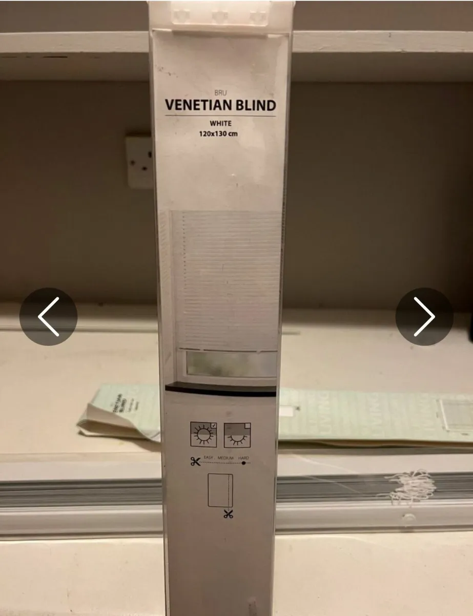 Venetian Blind White